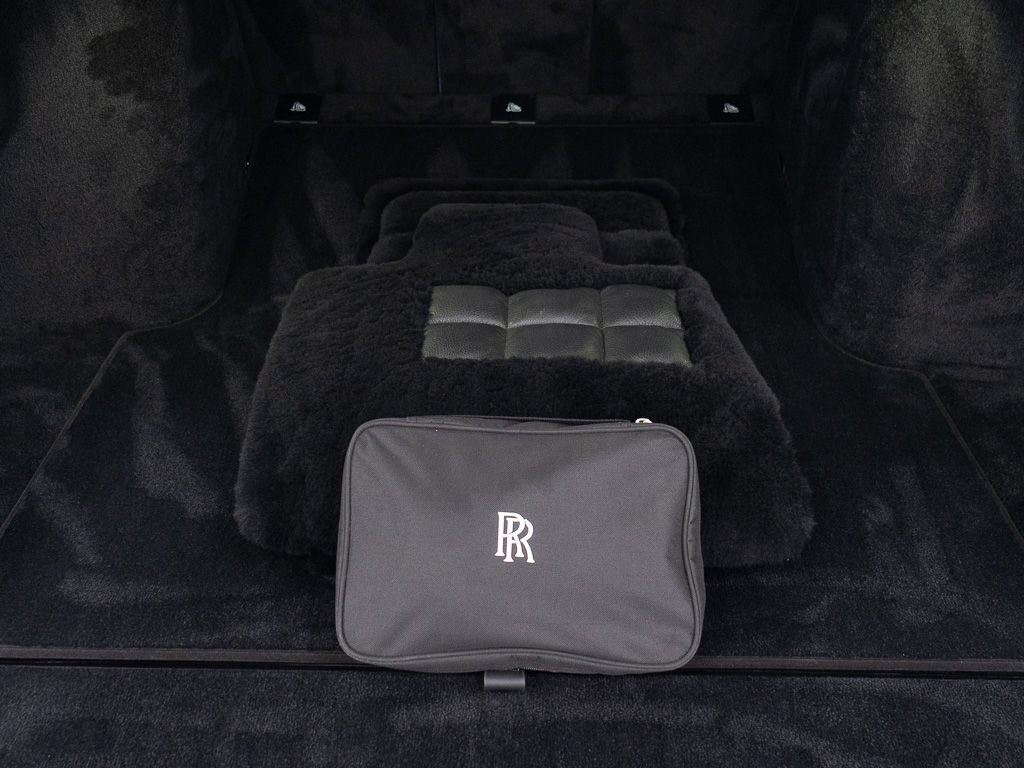 Certified 2025 Rolls-Royce Cullinan AWD/4WD image 53
