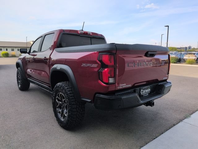 Used 2024 Chevrolet Colorado ZR2 w/ ZR2 Convenience Package III AWD/4WD image 5