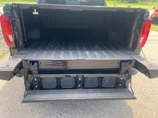 Used 2019 GMC Sierra 1500 SLT w/ SLT Premium Plus Package AWD/4WD image 36