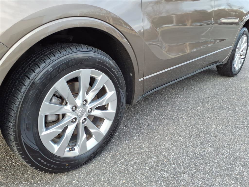 Used 2017 Buick Envision Essence image 9