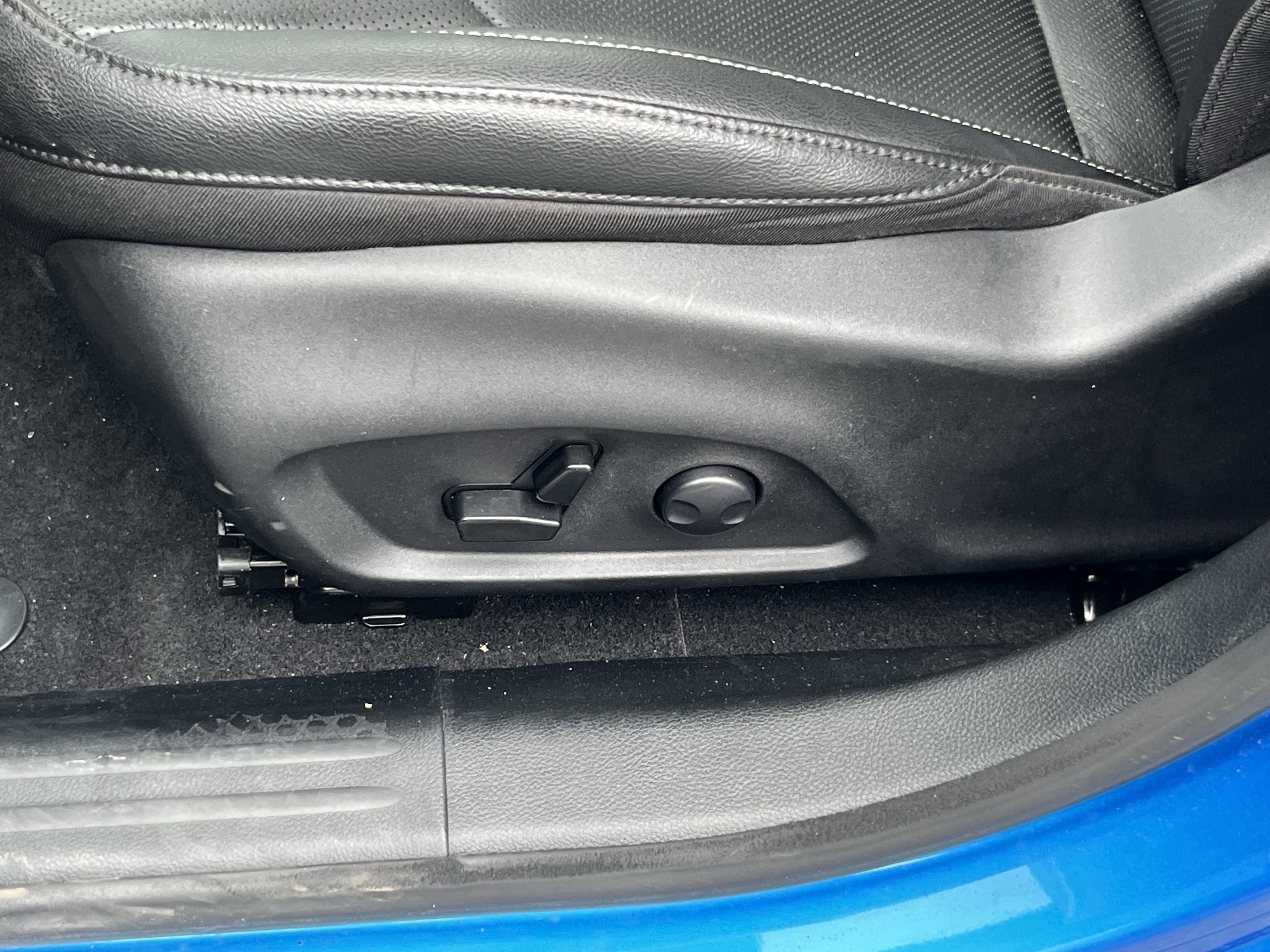 Used 2023 Jeep Compass Limited image 14