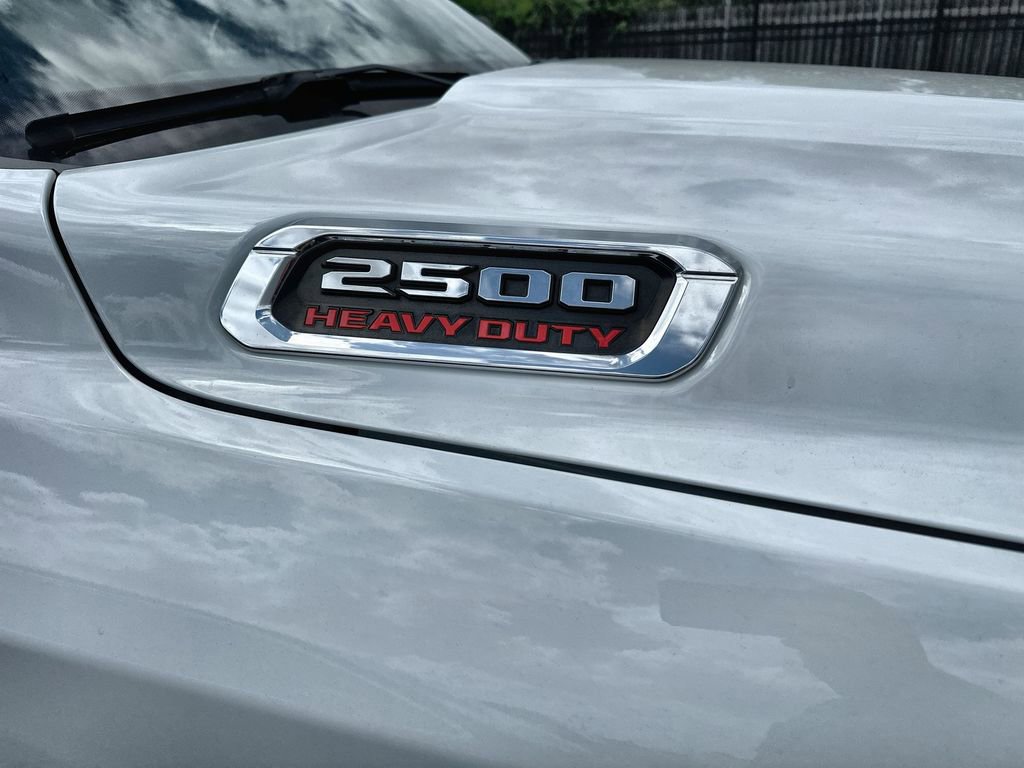 Used 2023 RAM 2500 Tradesman w/ Chrome Appearance Group image 4