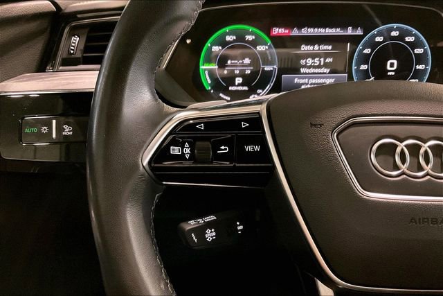 Used 2023 Audi e-tron Prestige w/ Prestige Package image 18