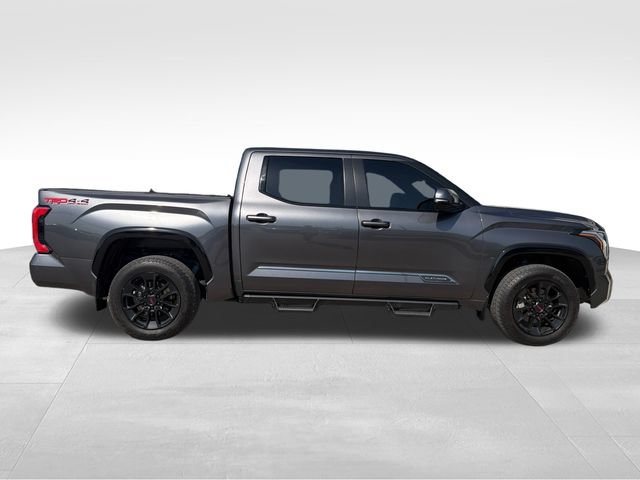 Used 2025 Toyota Tundra Platinum w/ TRD Off-Road Package AWD/4WD image 5