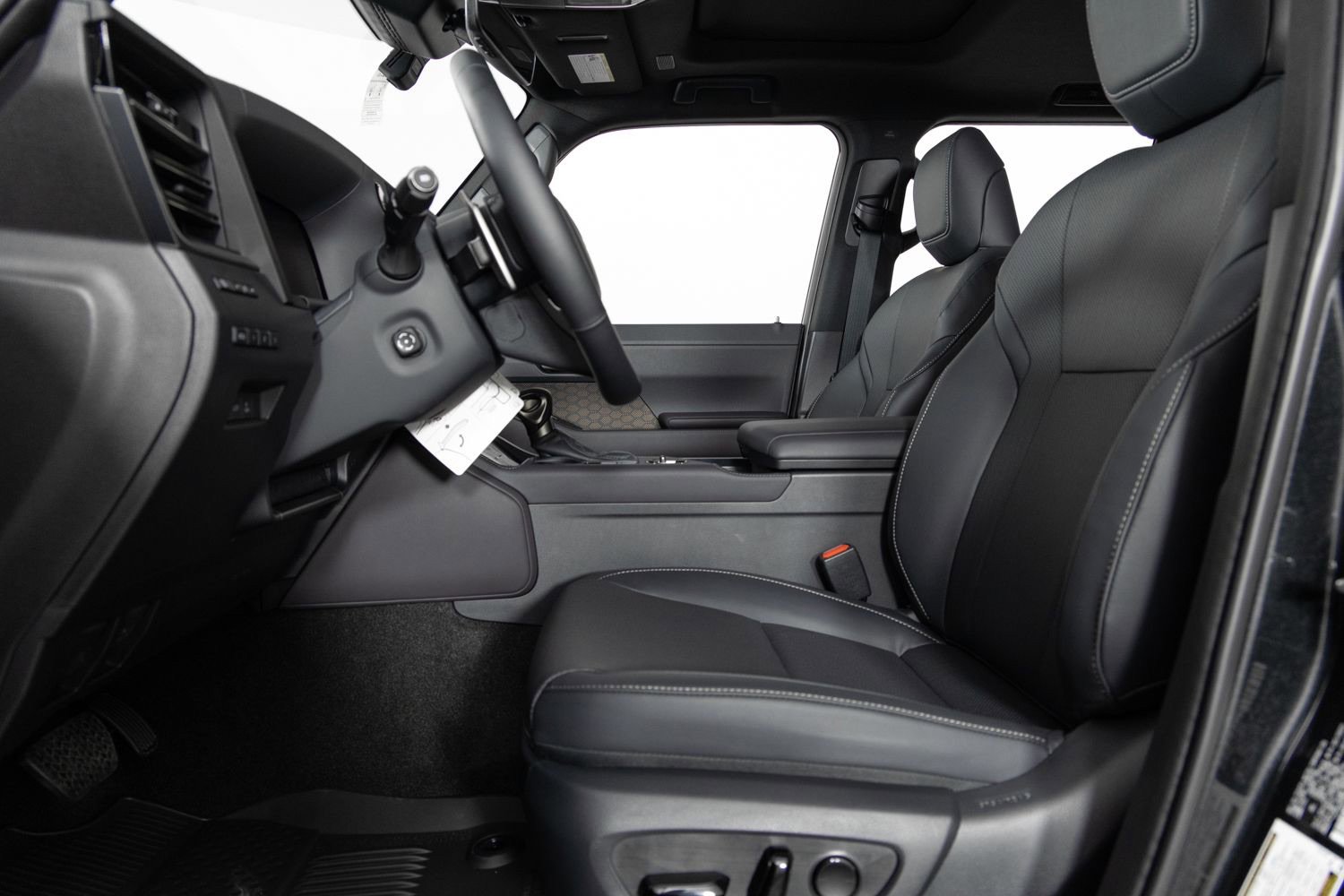 Used 2025 Lexus GX 550 image 10