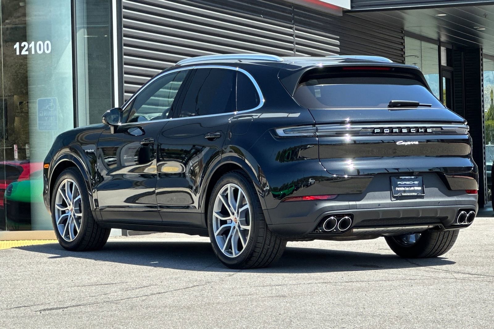 New 2026 Porsche Cayenne E-Hybrid AWD/4WD image 3