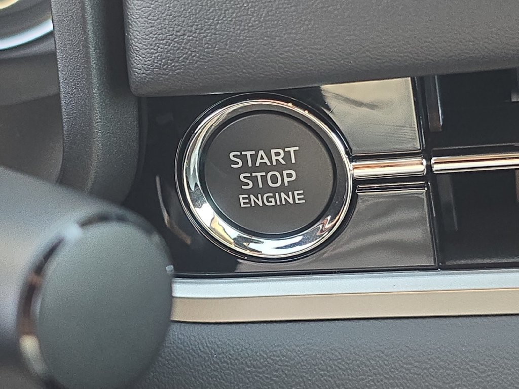 New 2026 Mitsubishi Outlander SE AWD/4WD image 30