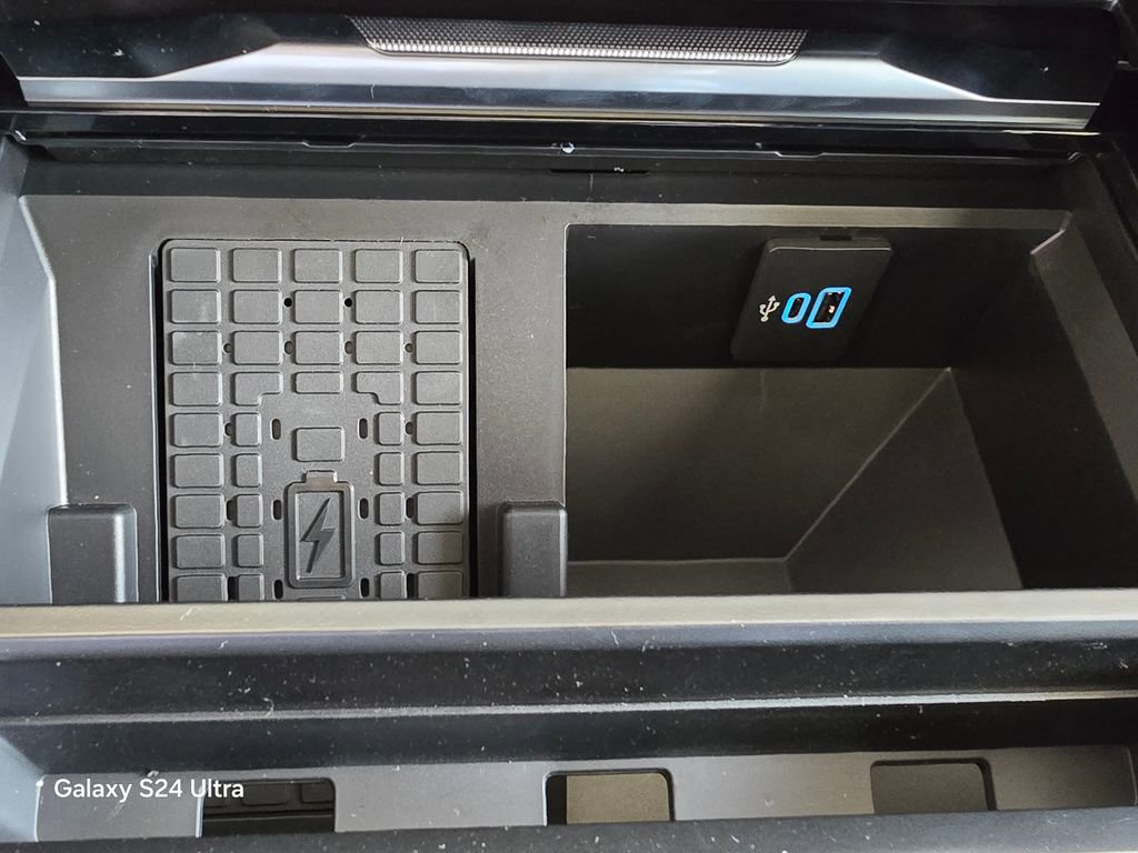 New 2026 Ford F250 Platinum w/ Tremor Off-Road Package image 37