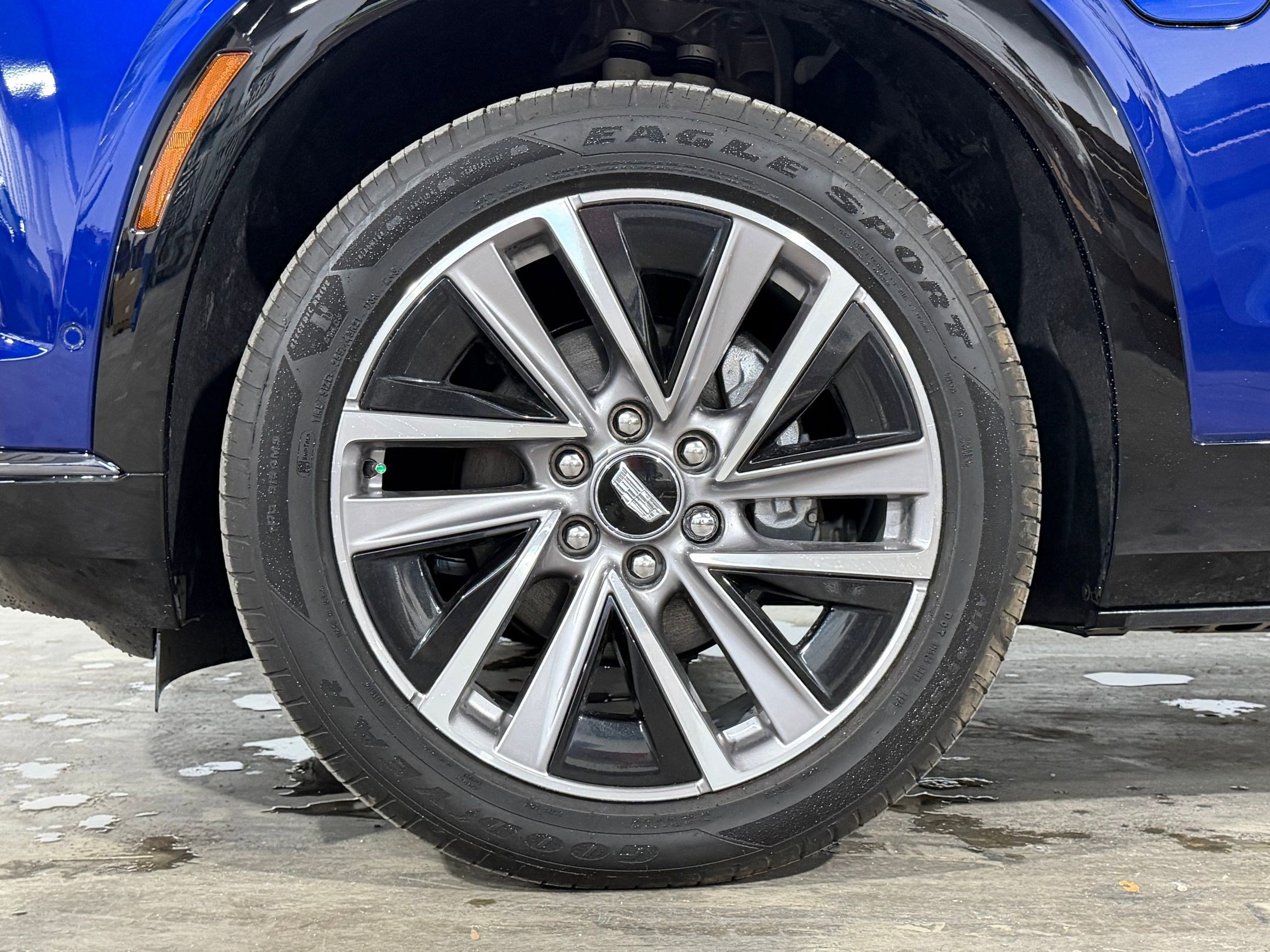 New 2026 Cadillac Vistiq Sport image 11