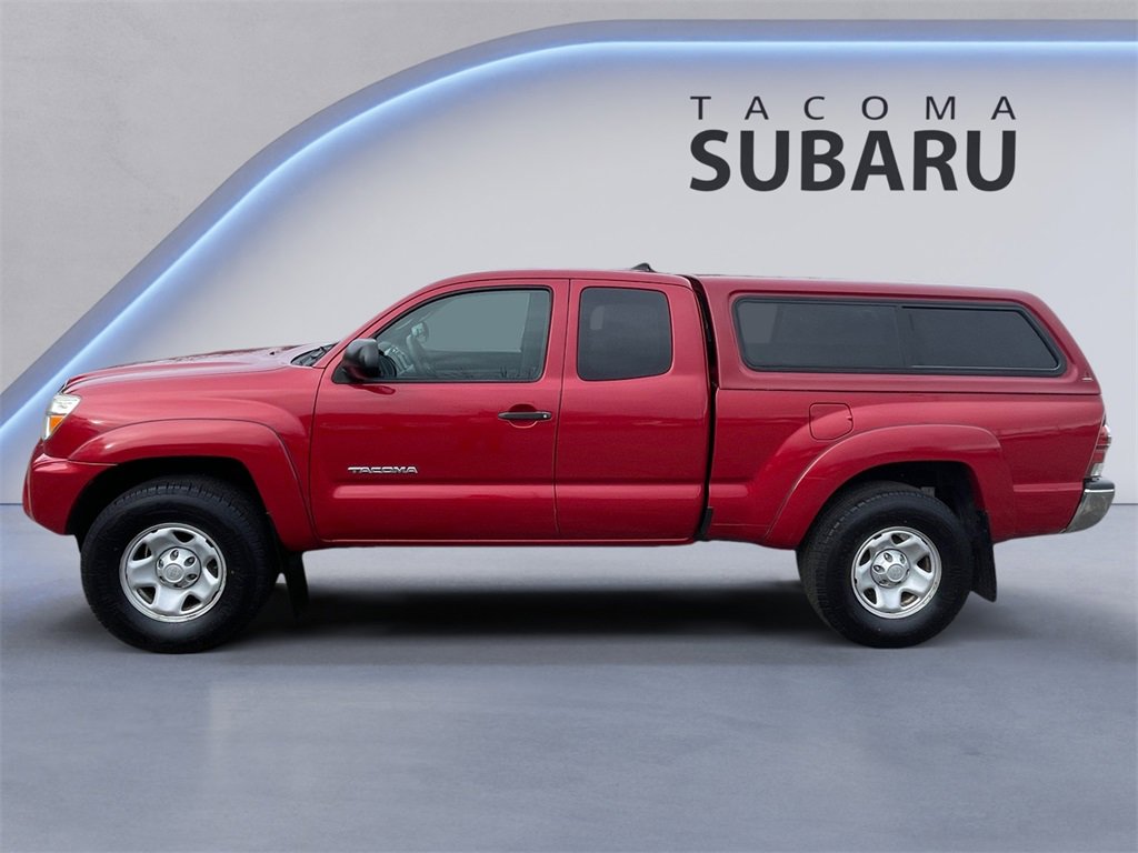Used 2015 Toyota Tacoma PreRunner image 2