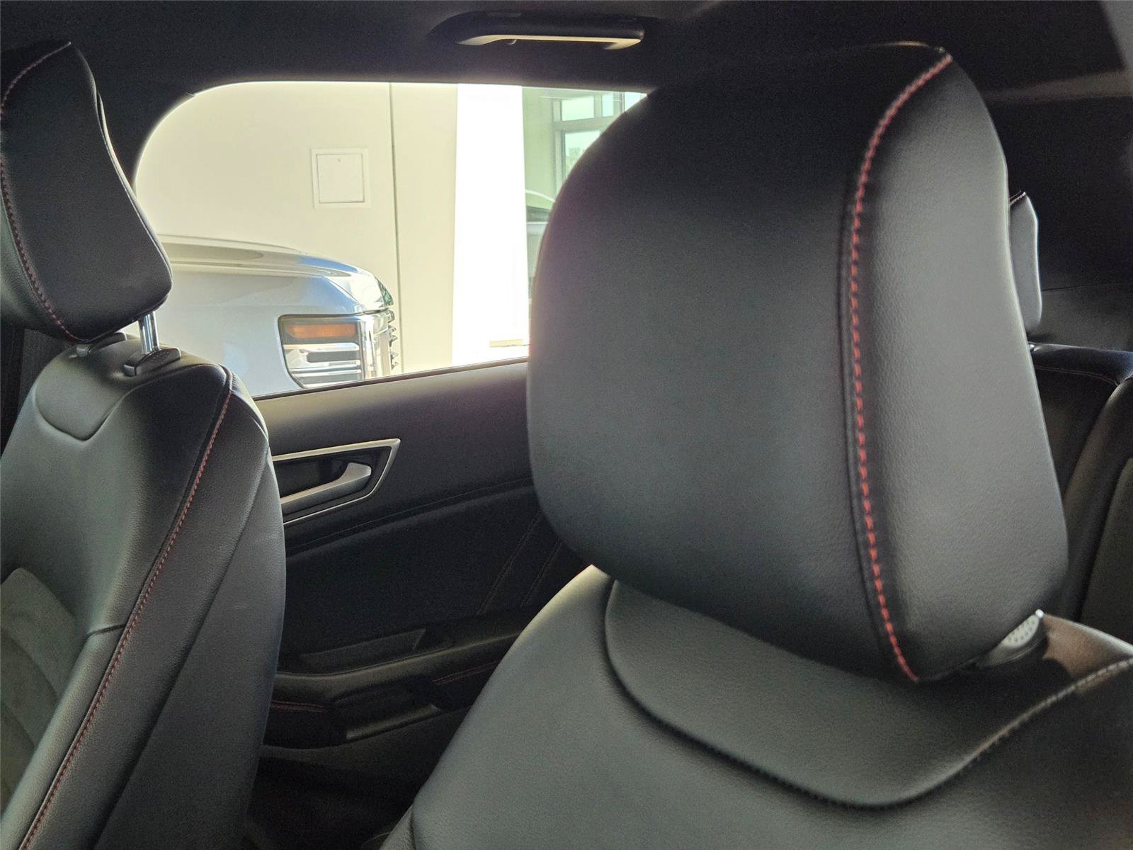 Used 2023 Ford Edge ST-Line AWD/4WD image 11