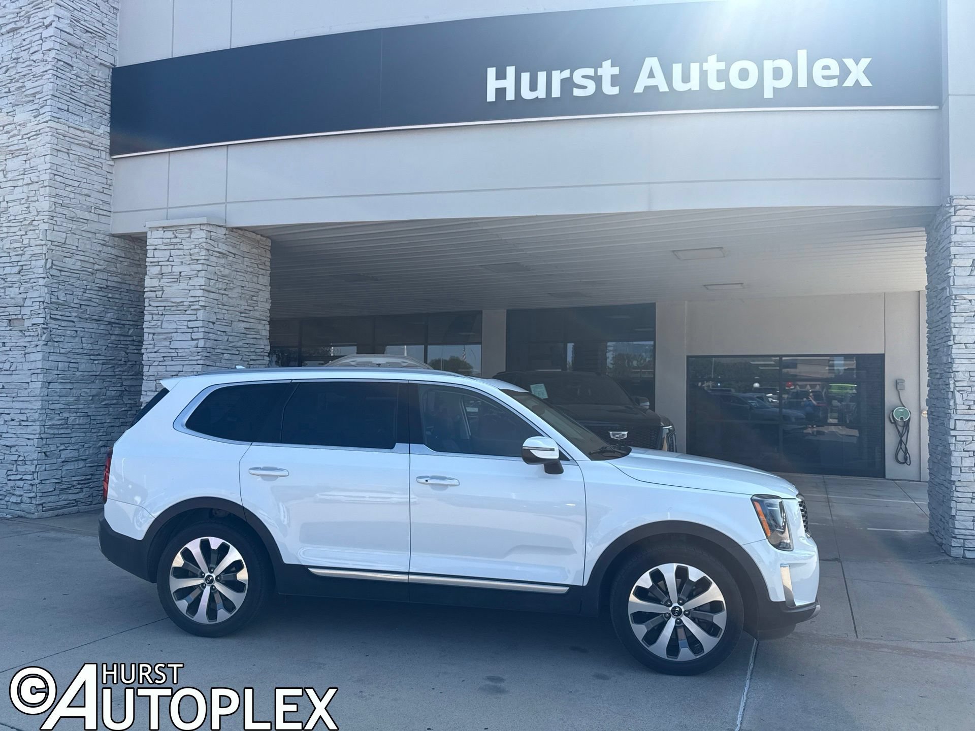 Used 2020 Kia Telluride S w/ S 8 Passenger Seating Package