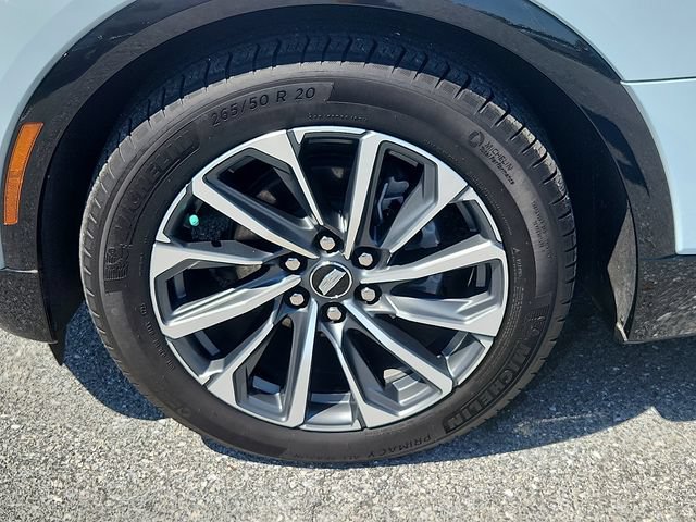 Certified 2024 Cadillac Lyriq Sport AWD/4WD image 8