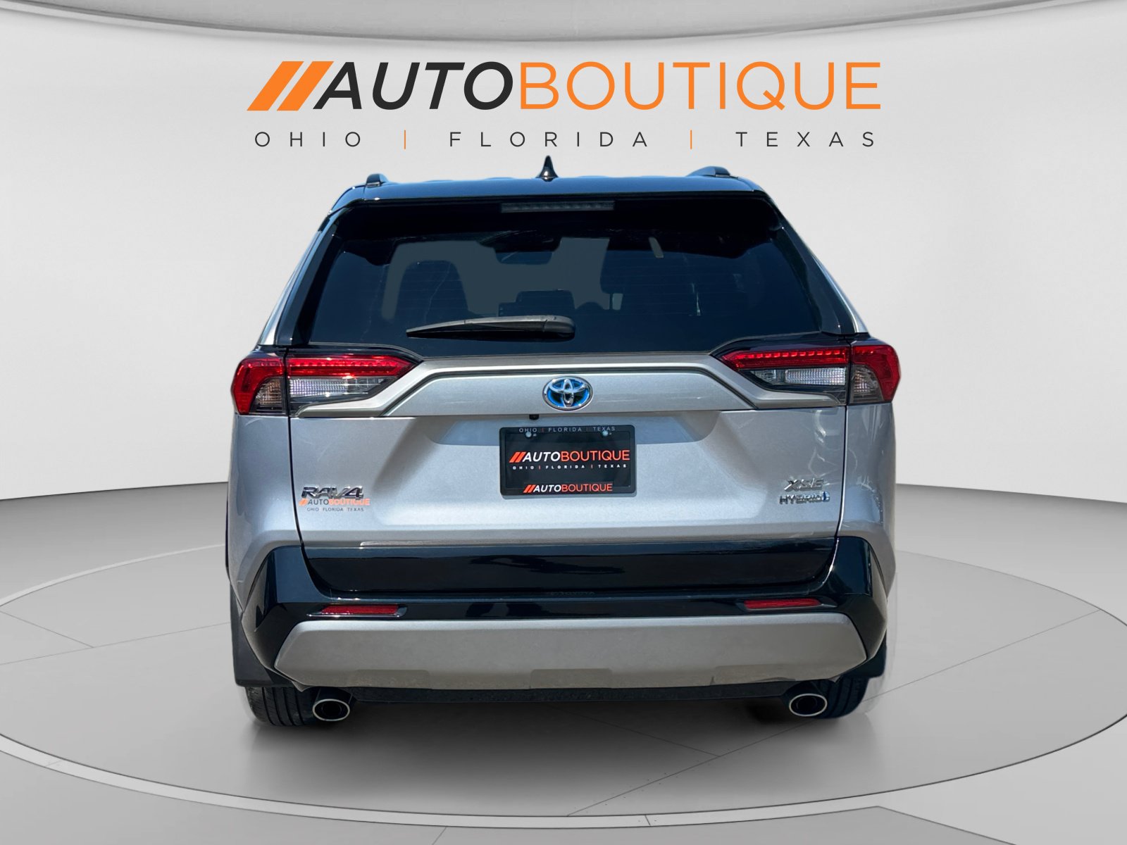 Used 2022 Toyota RAV4 XSE w/ XSE Grade Weather Package AWD/4WD image 4