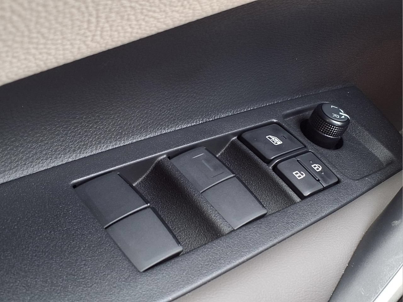 Certified 2026 Toyota Corolla XLE FWD image 25