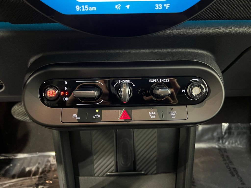 Certified 2025 MINI Cooper 2-Door Hardtop image 19