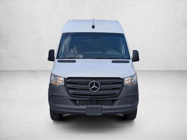 Used 2024 Mercedes-Benz Sprinter 2500 image 2