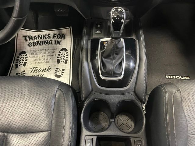 Used 2020 Nissan Rogue SL w/ Premium Package image 19
