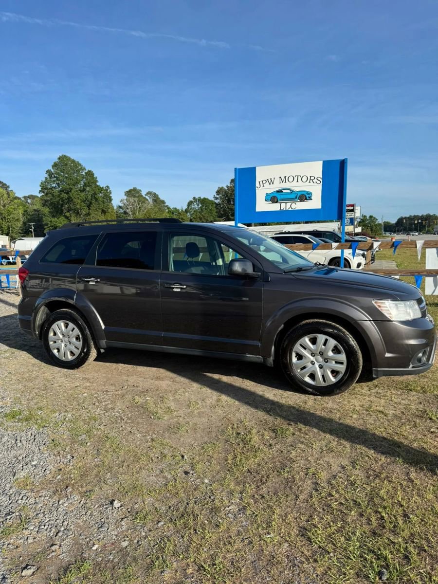 Used 2019 Dodge Journey SE