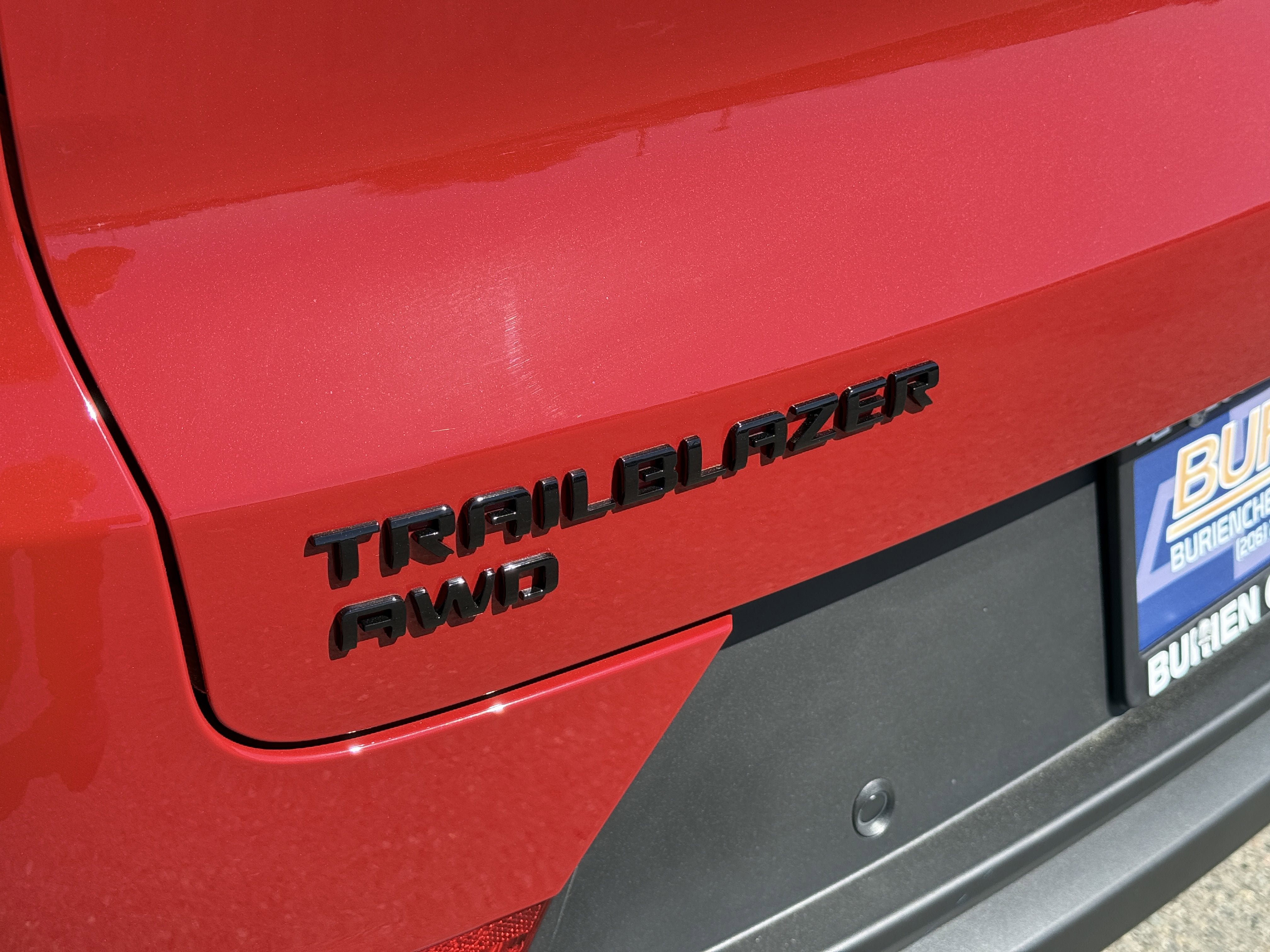 New 2026 Chevrolet TrailBlazer LT w/ Midnight Edition AWD/4WD image 36