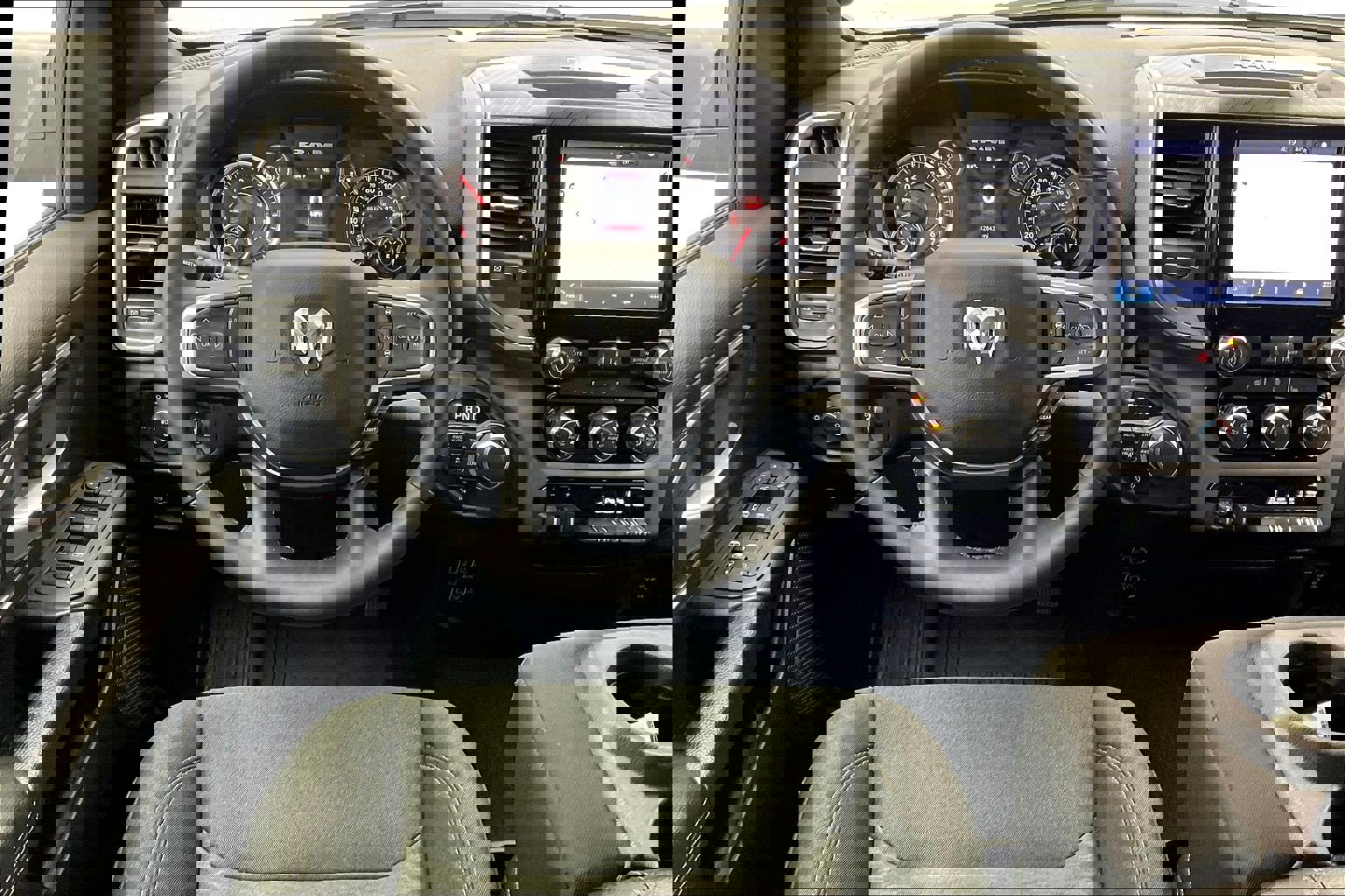 Used 2025 RAM 1500 Big Horn image 4