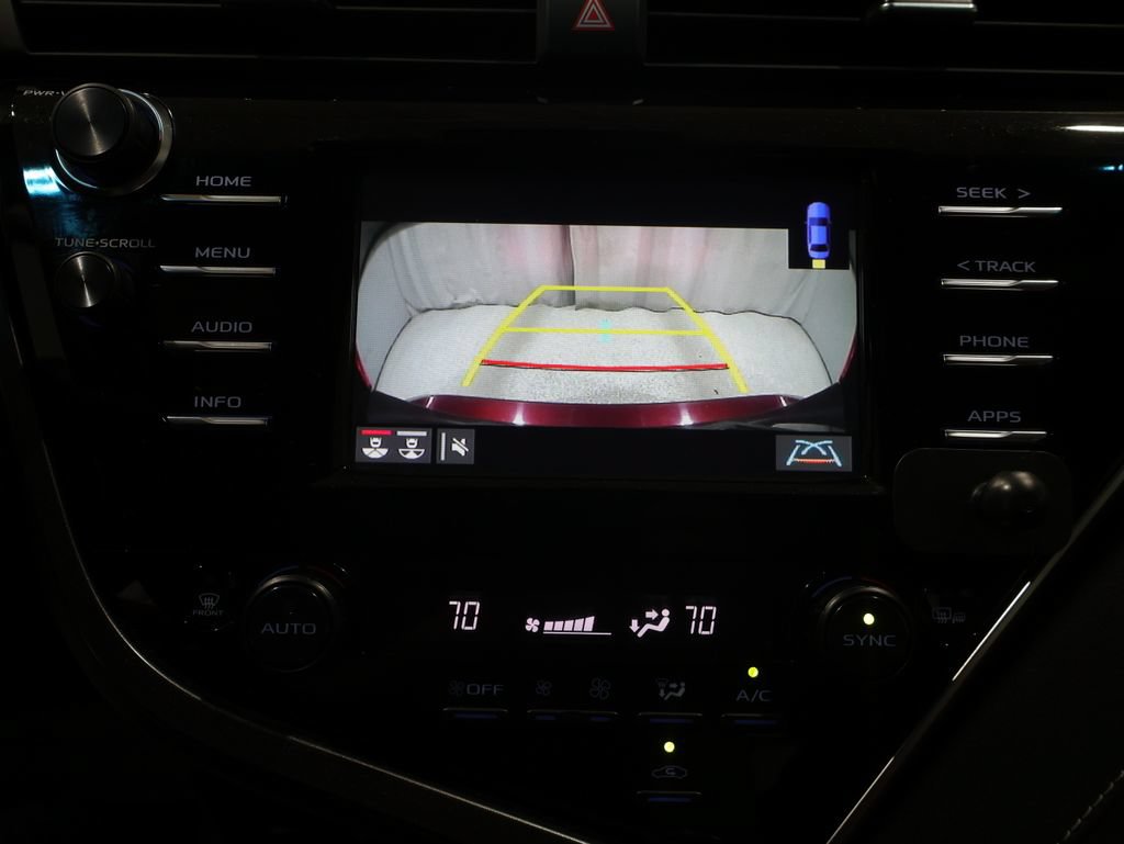 Used 2018 Toyota Camry XSE FWD image 26