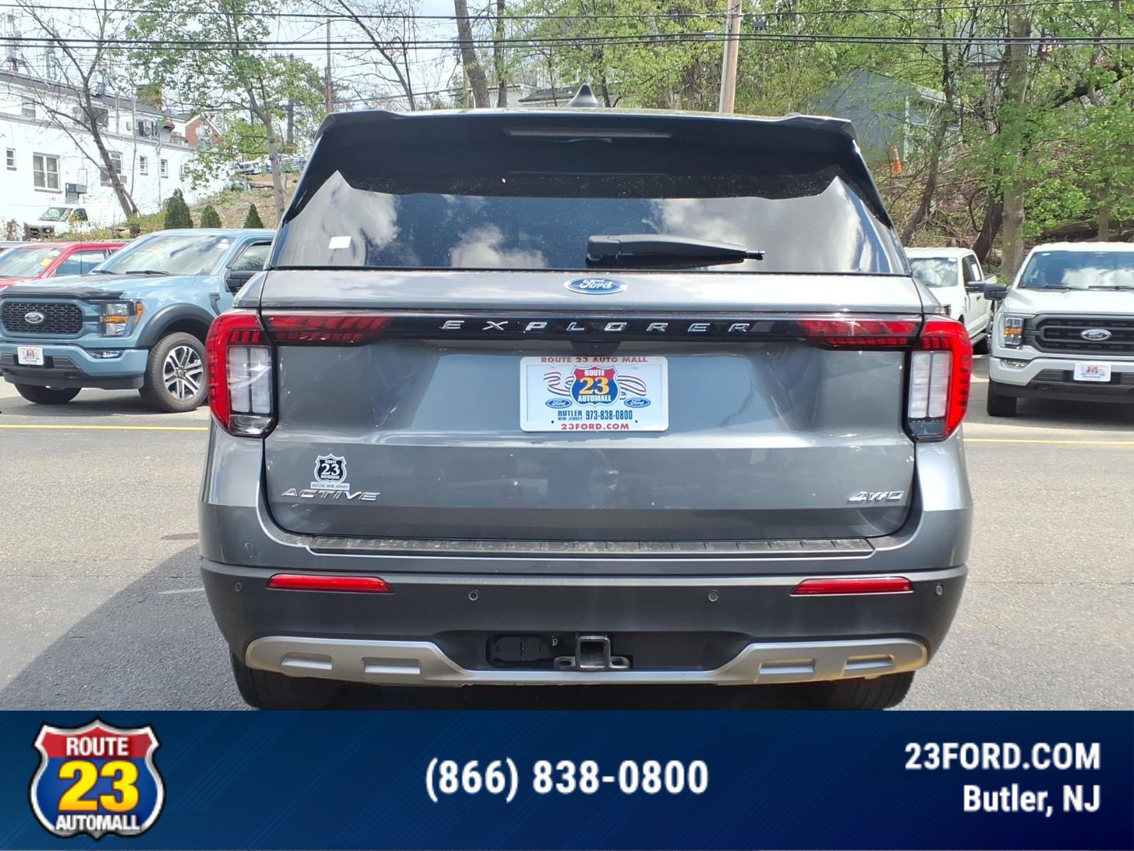 Certified 2025 Ford Explorer Active w/ Active Comfort Package AWD/4WD image 7