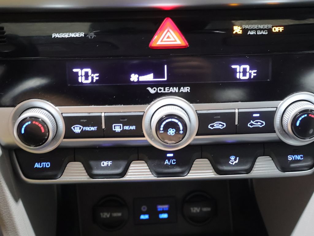 Used 2020 Hyundai Elantra SEL FWD image 26