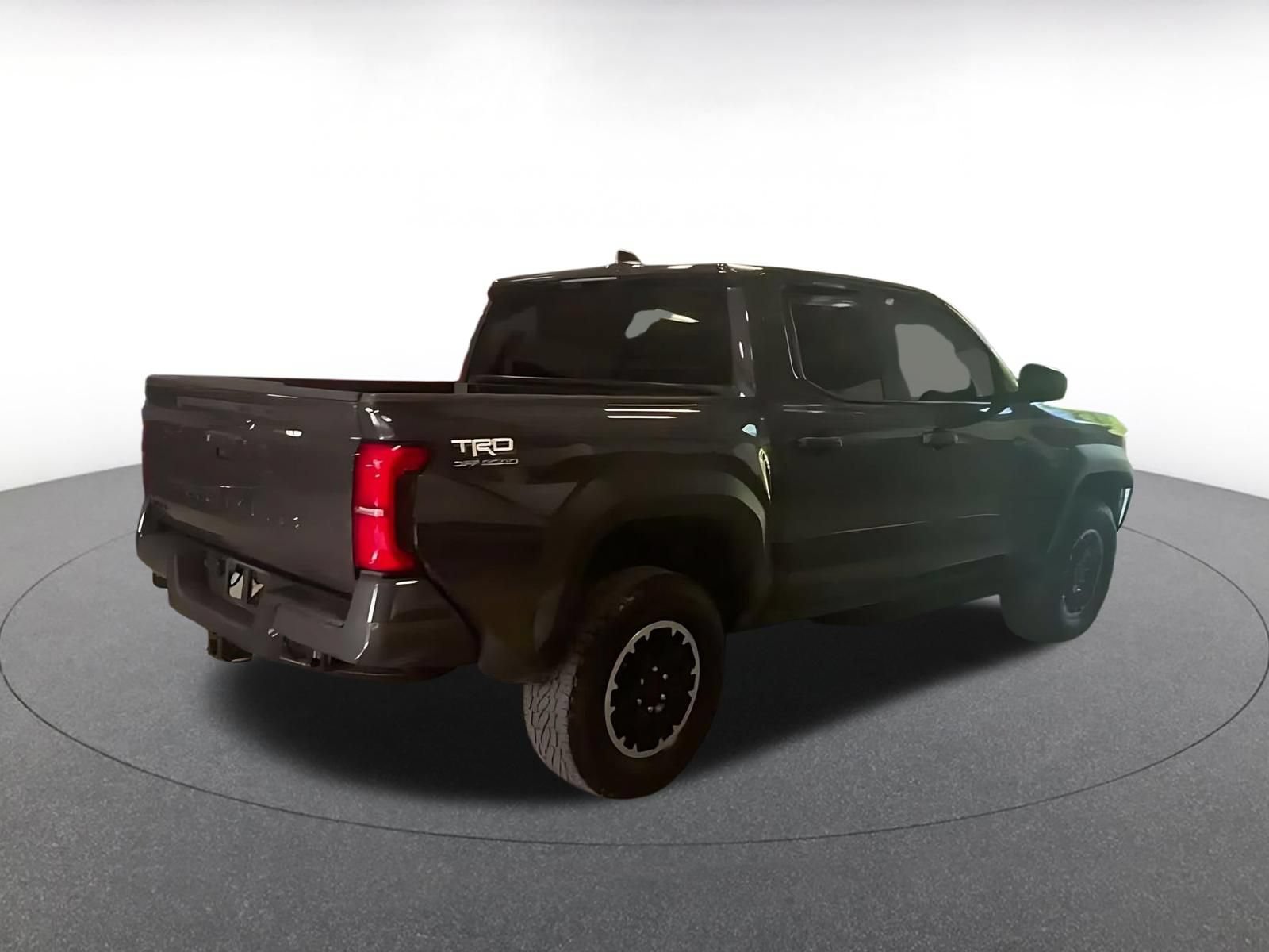 Used 2025 Toyota Tacoma TRD Off-Road AWD/4WD image 12
