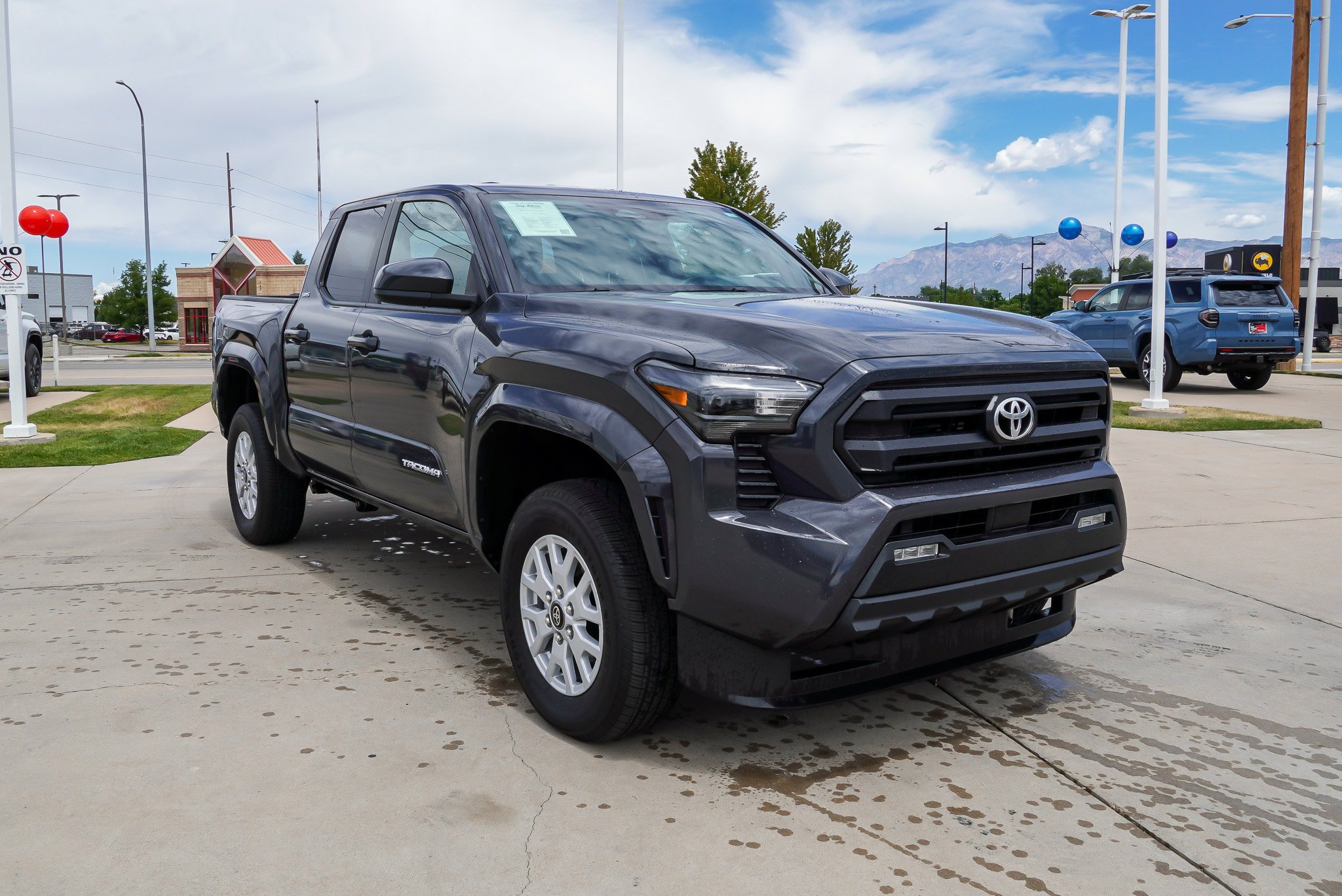 Certified 2025 Toyota Tacoma SR5 AWD/4WD image 2