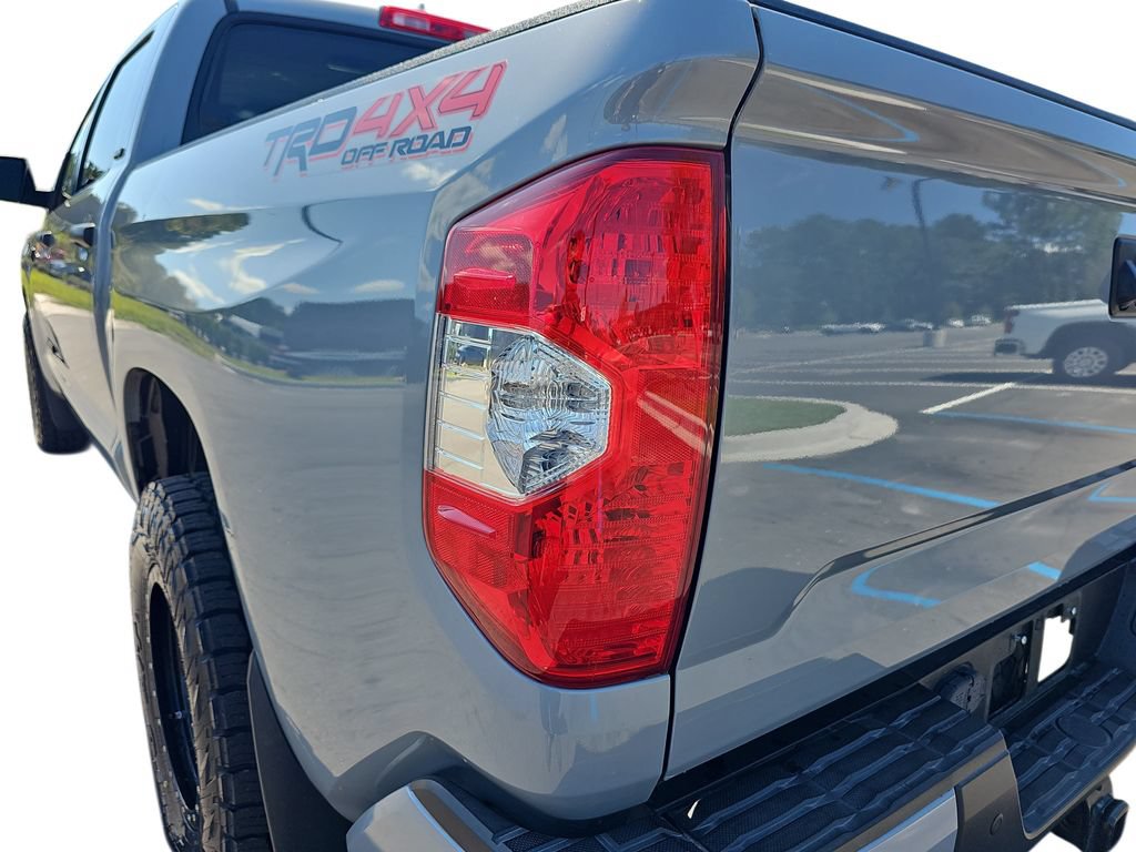 Used 2020 Toyota Tundra SR5 w/ TRD Off-Road Plus Package AWD/4WD image 34