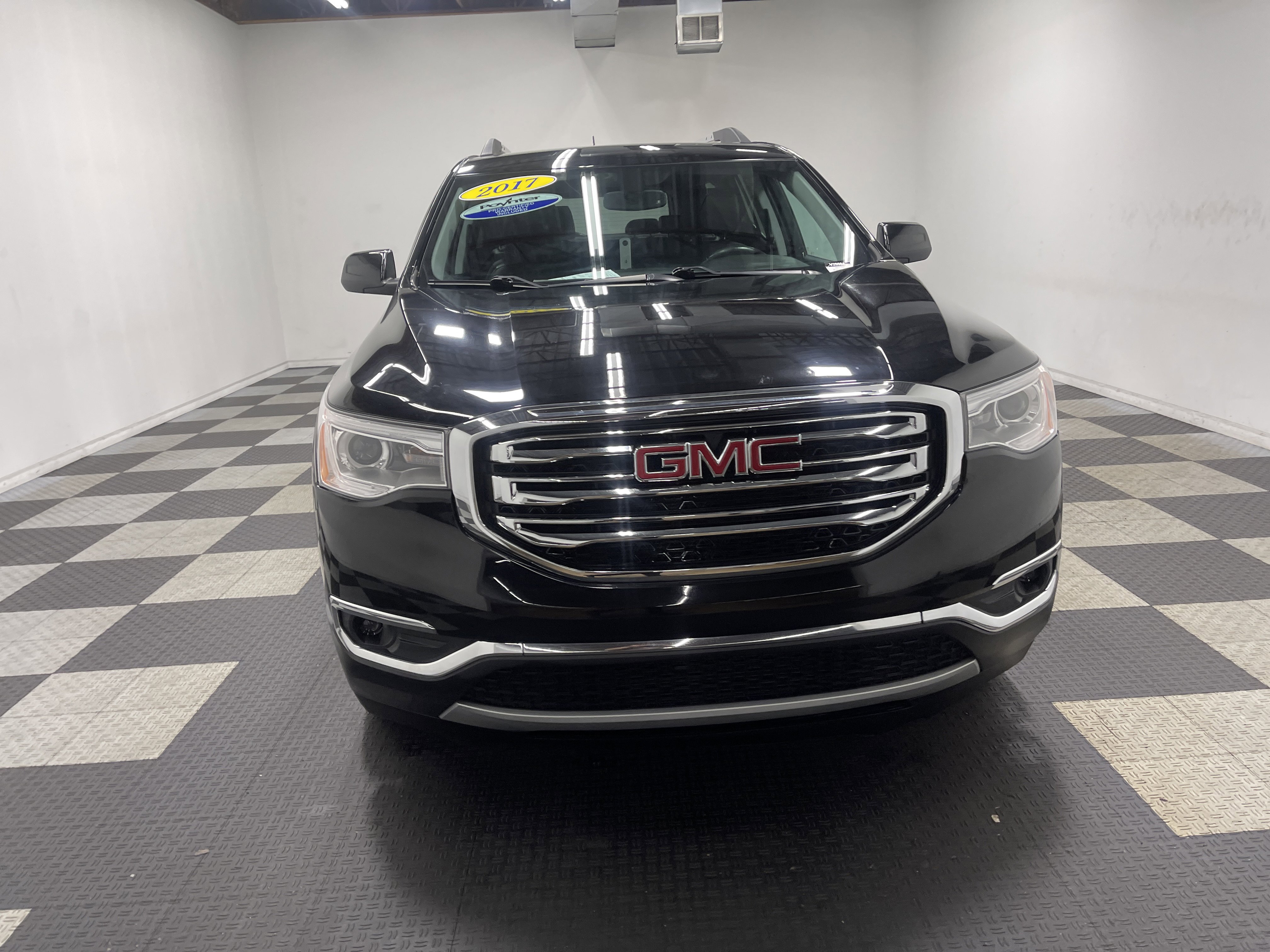 Used 2017 GMC Acadia SLT image 7