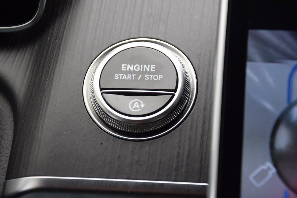 Certified 2025 Mercedes-Benz S 580 4MATIC Sedan image 29