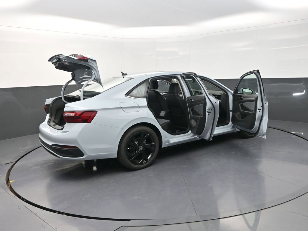 New 2026 Volkswagen Jetta SE image 34