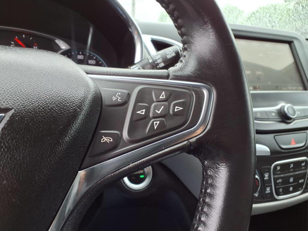 Used 2019 Chevrolet Equinox LT image 24