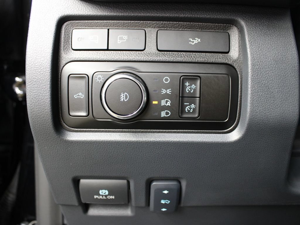 Used 2024 Ford F350 Lariat w/ FX4 Off-Road Package AWD/4WD image 66