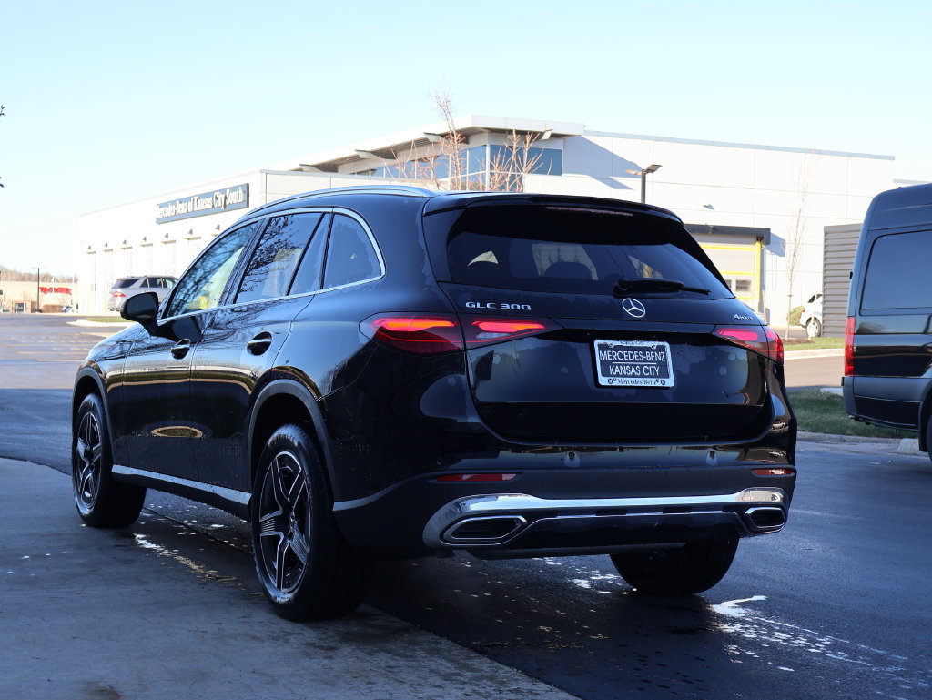 New 2026 Mercedes-Benz GLC 300 4MATIC image 5