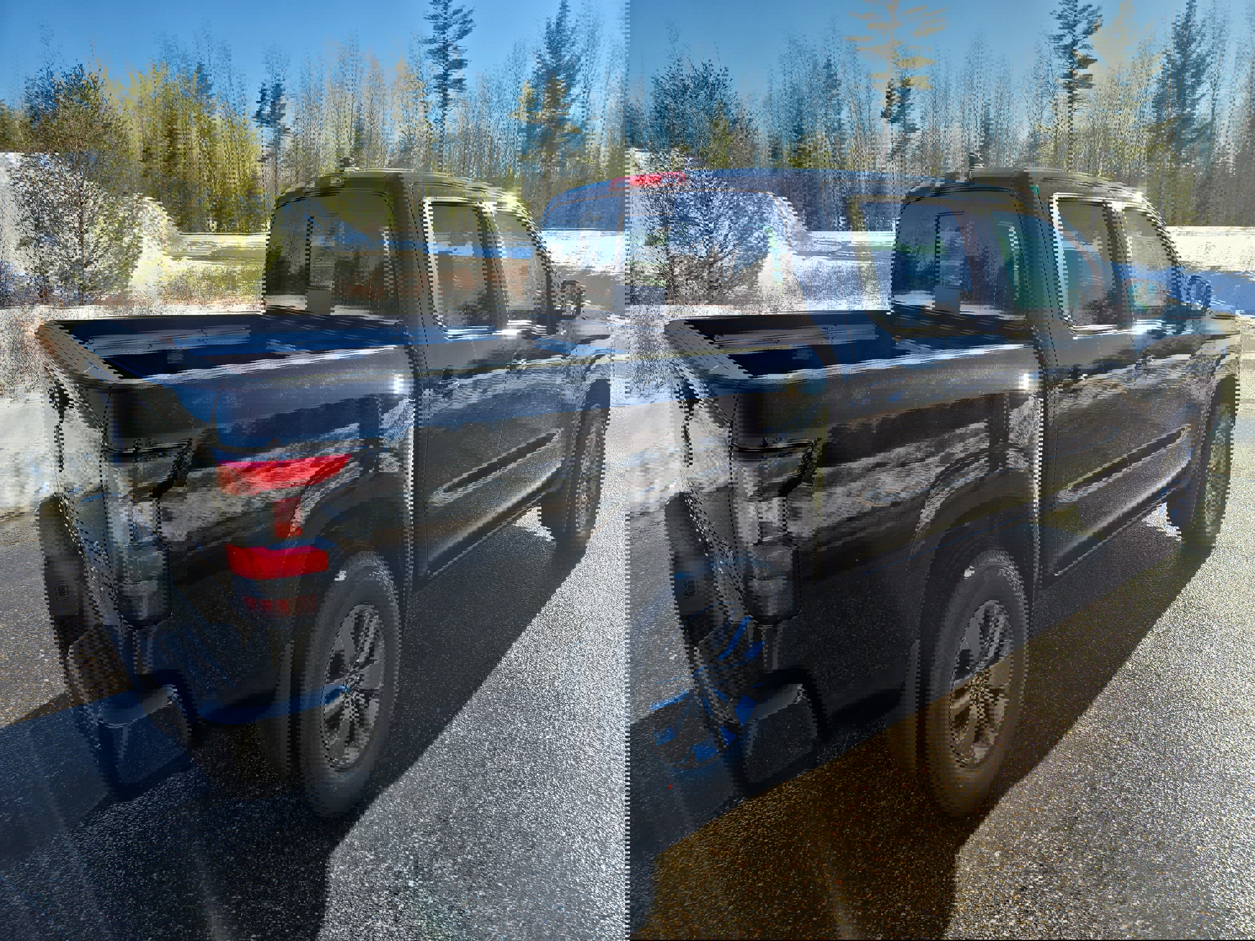 New 2026 Nissan Frontier SV image 7