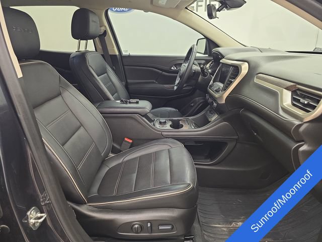 Used 2022 GMC Acadia Denali w/ Denali Ultimate Package AWD/4WD image 9