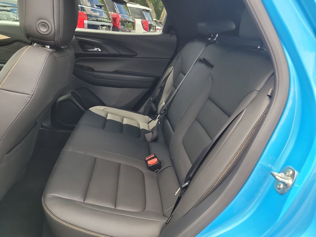 Used 2025 Chevrolet TrailBlazer ACTIV w/ Convenience Package FWD image 12
