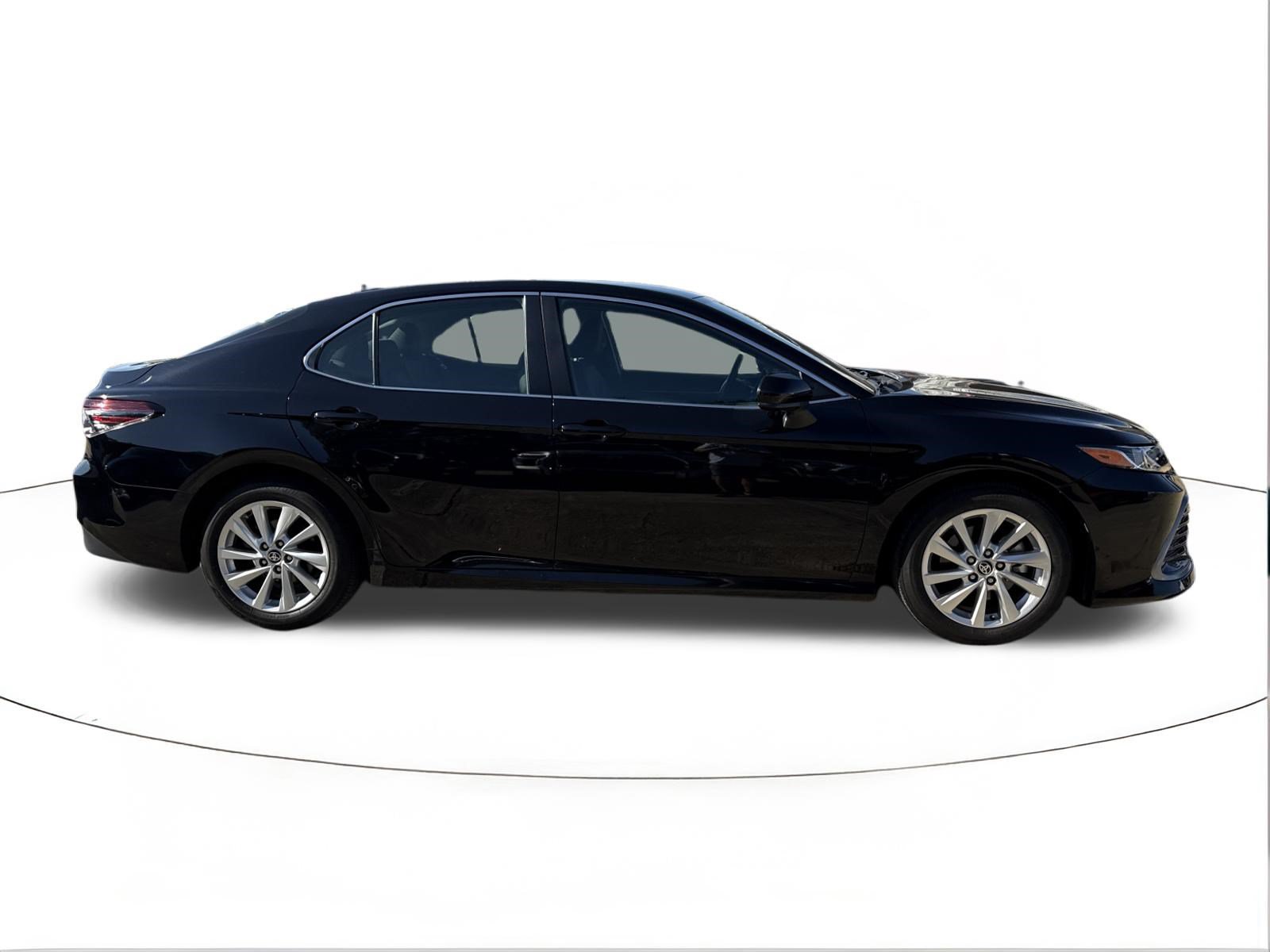 Used 2024 Toyota Camry LE FWD image 2
