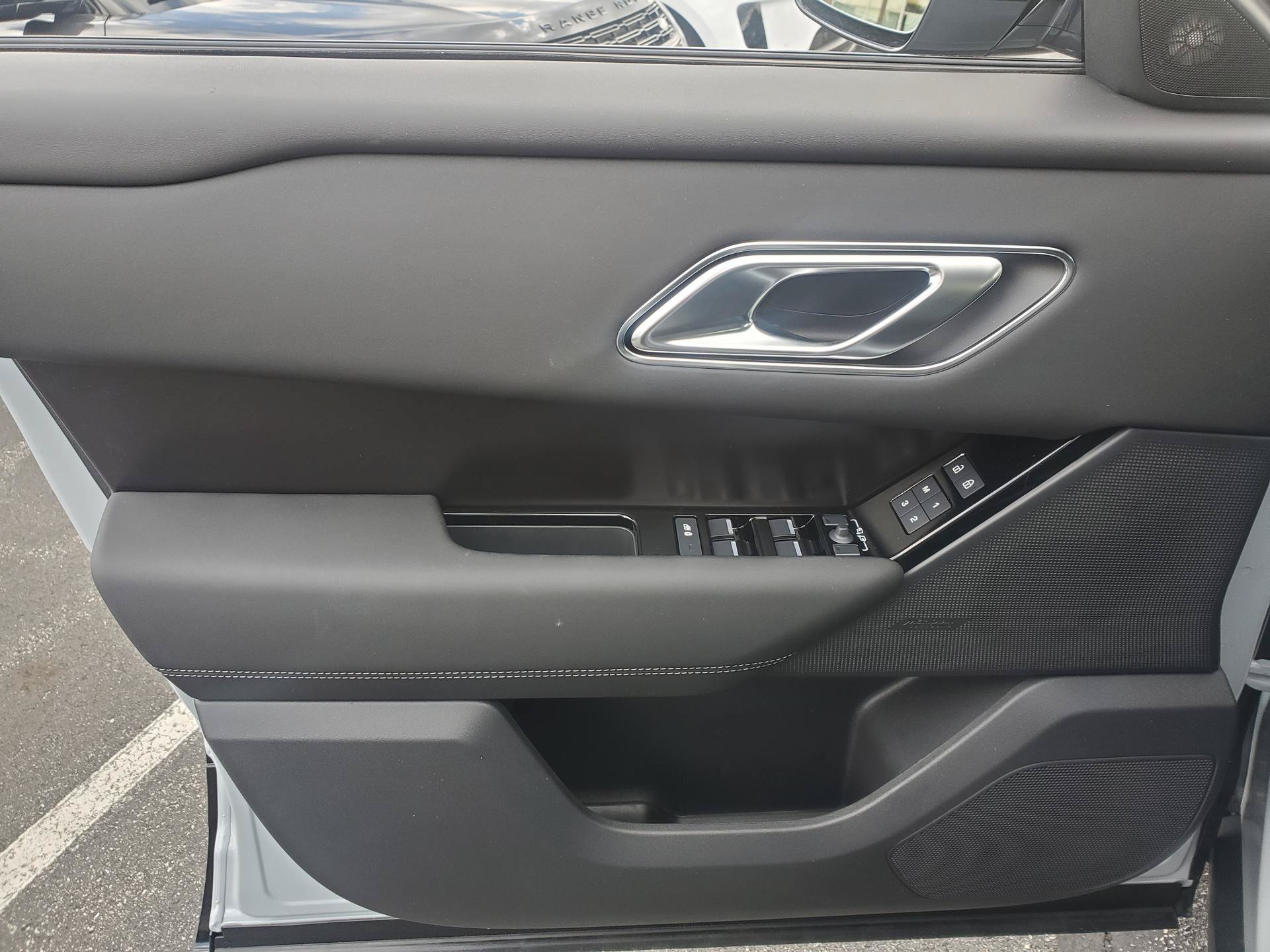 New 2026 Land Rover Range Rover Velar Belgravia AWD/4WD image 11