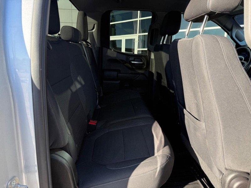 Used 2020 Chevrolet Silverado 1500 LT image 12