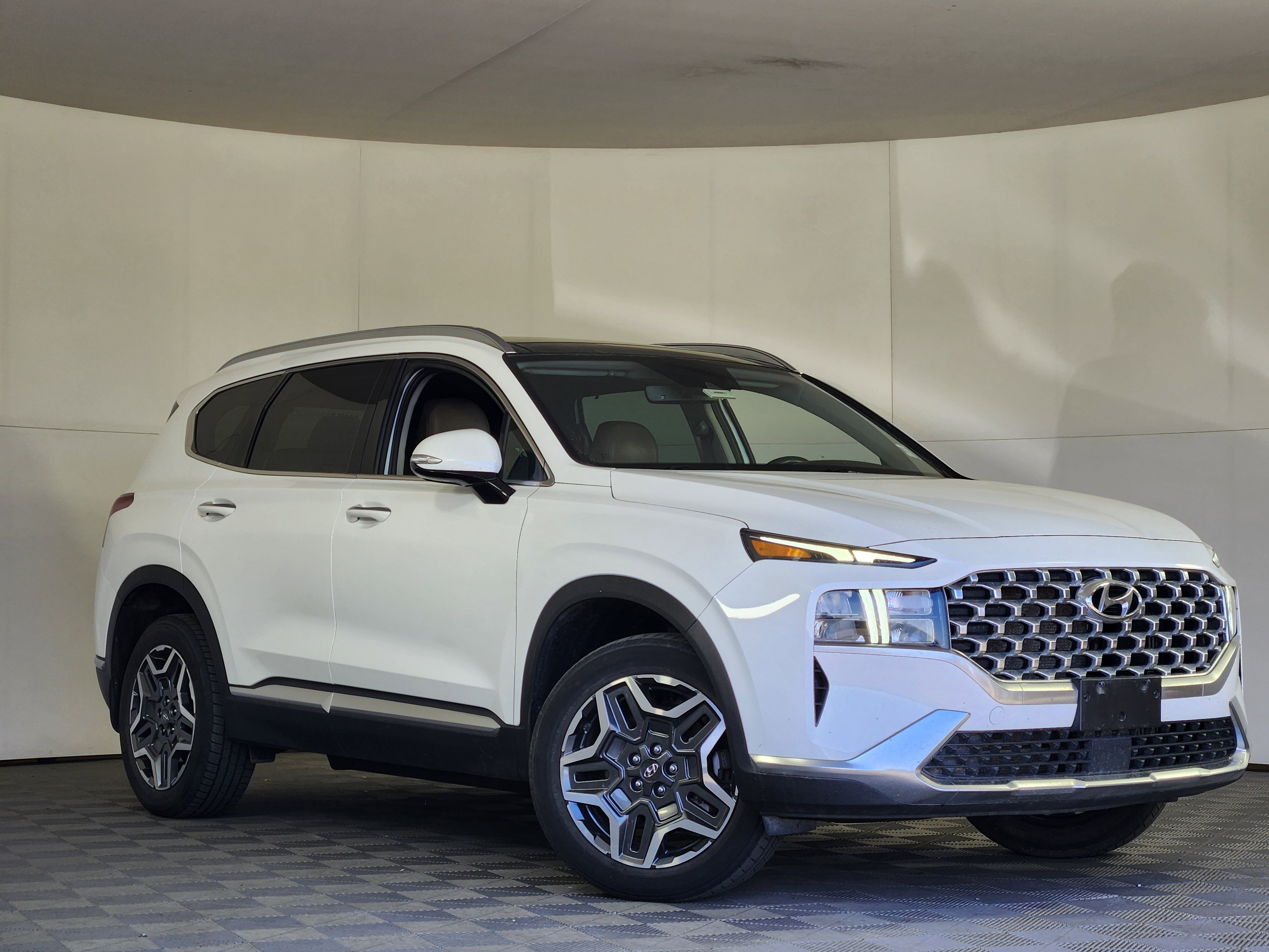 Used 2022 Hyundai Santa Fe SEL Premium AWD/4WD image 1