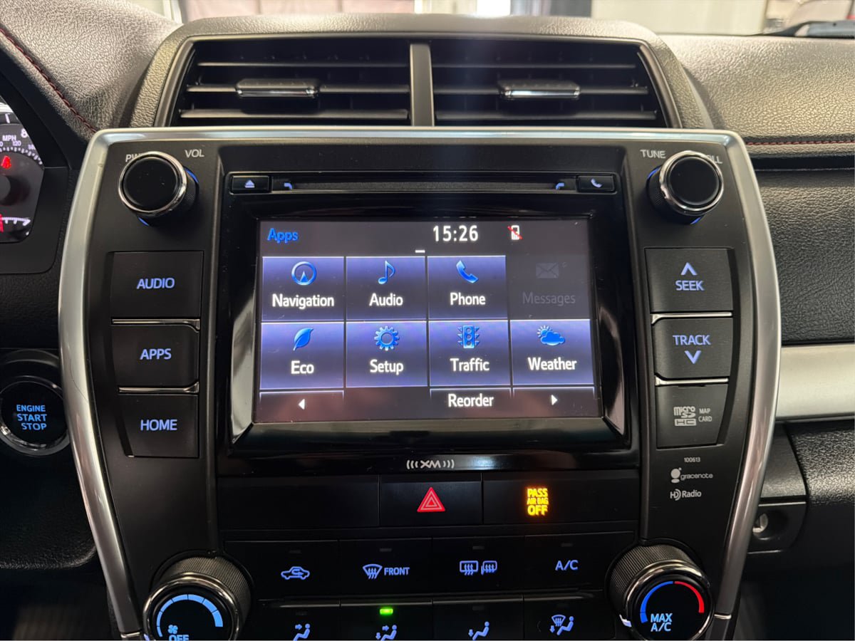 Used 2017 Toyota Camry SE w/ Moonroof Package FWD image 17