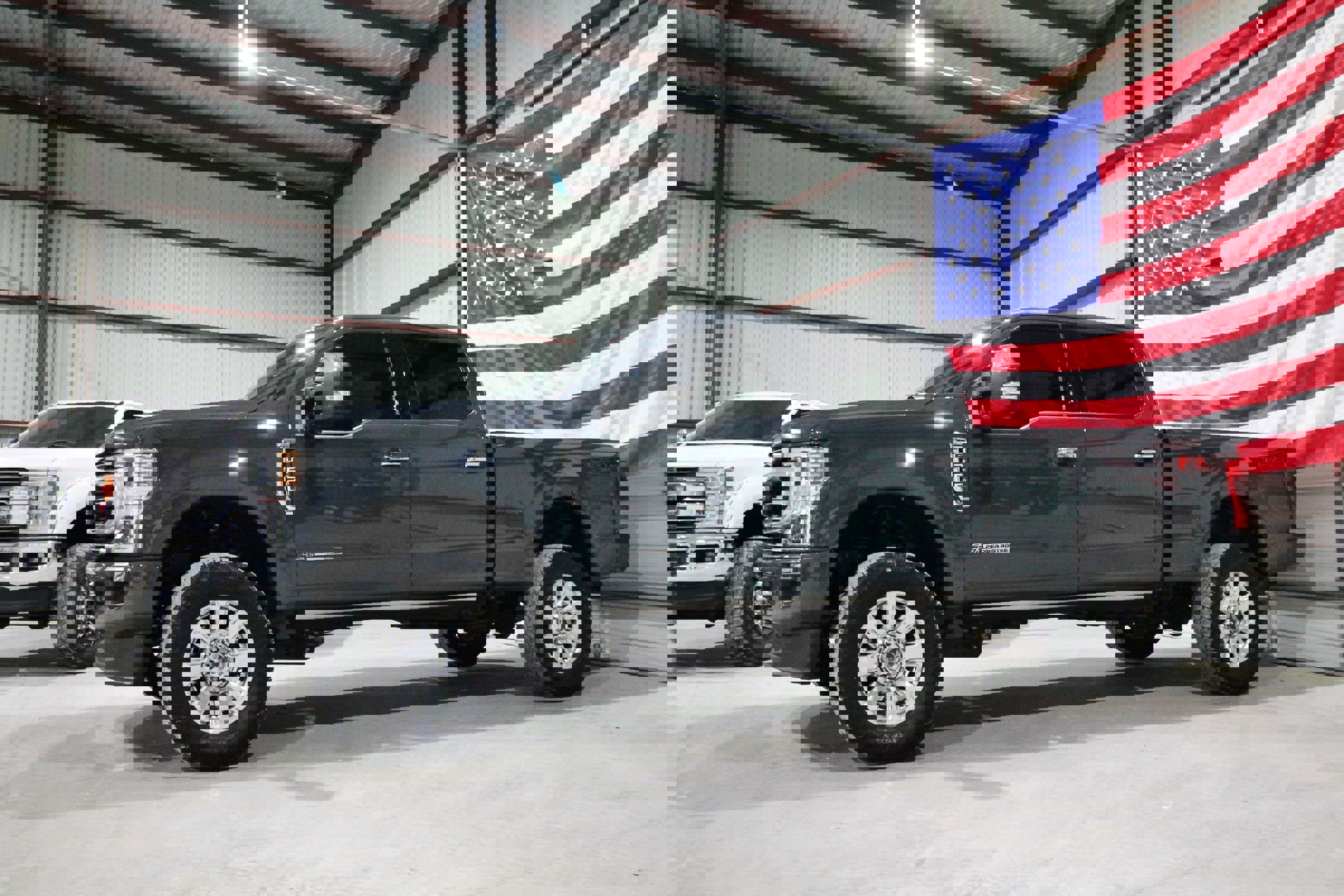Used 2021 Ford F250 Platinum image 4