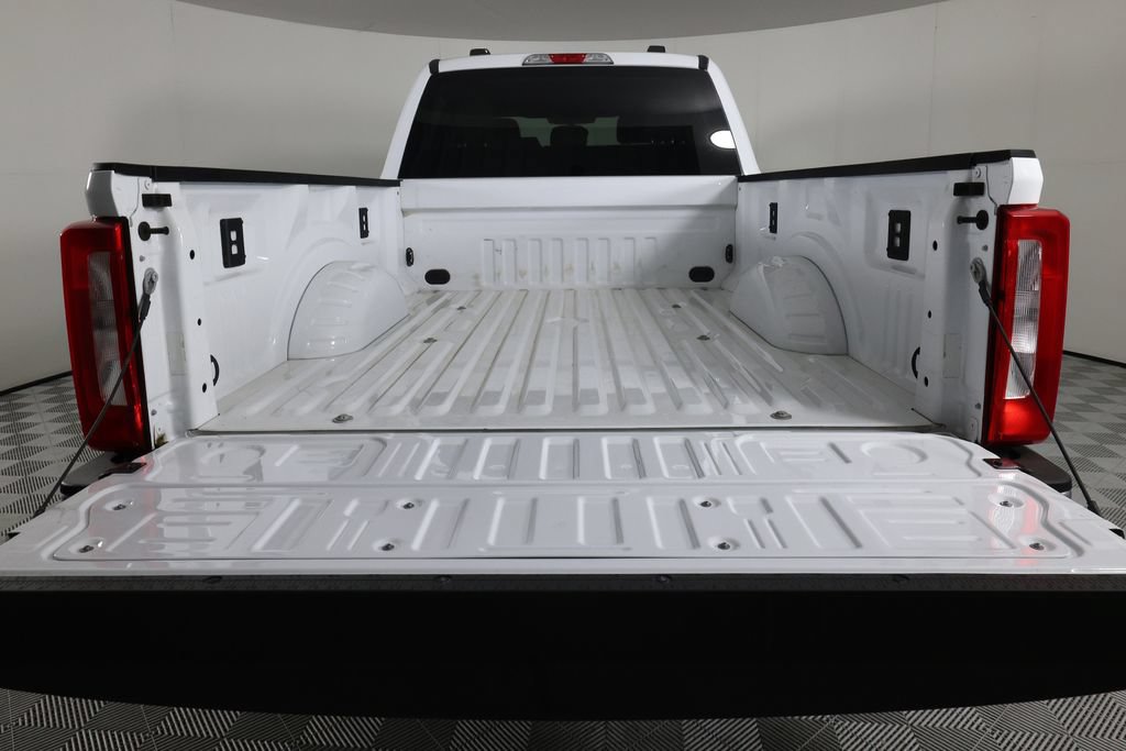 Used 2024 Ford F250 XLT w/ FX4 Off-Road Package AWD/4WD image 7