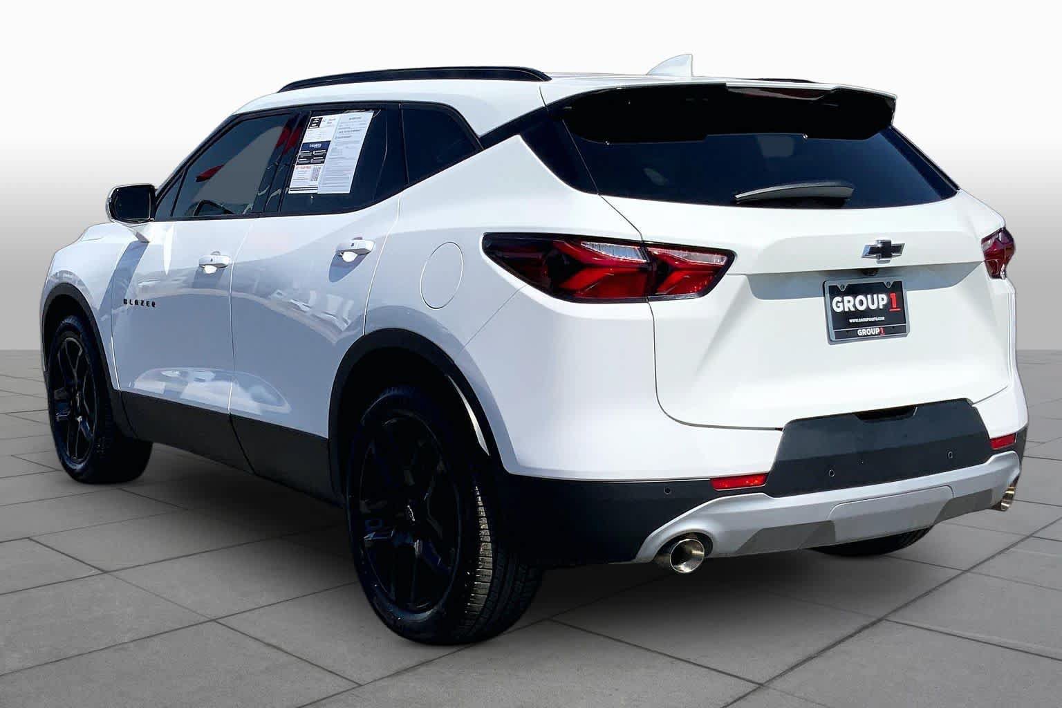 Used 2022 Chevrolet Blazer LT w/ LPO, Black Accent Package FWD image 12