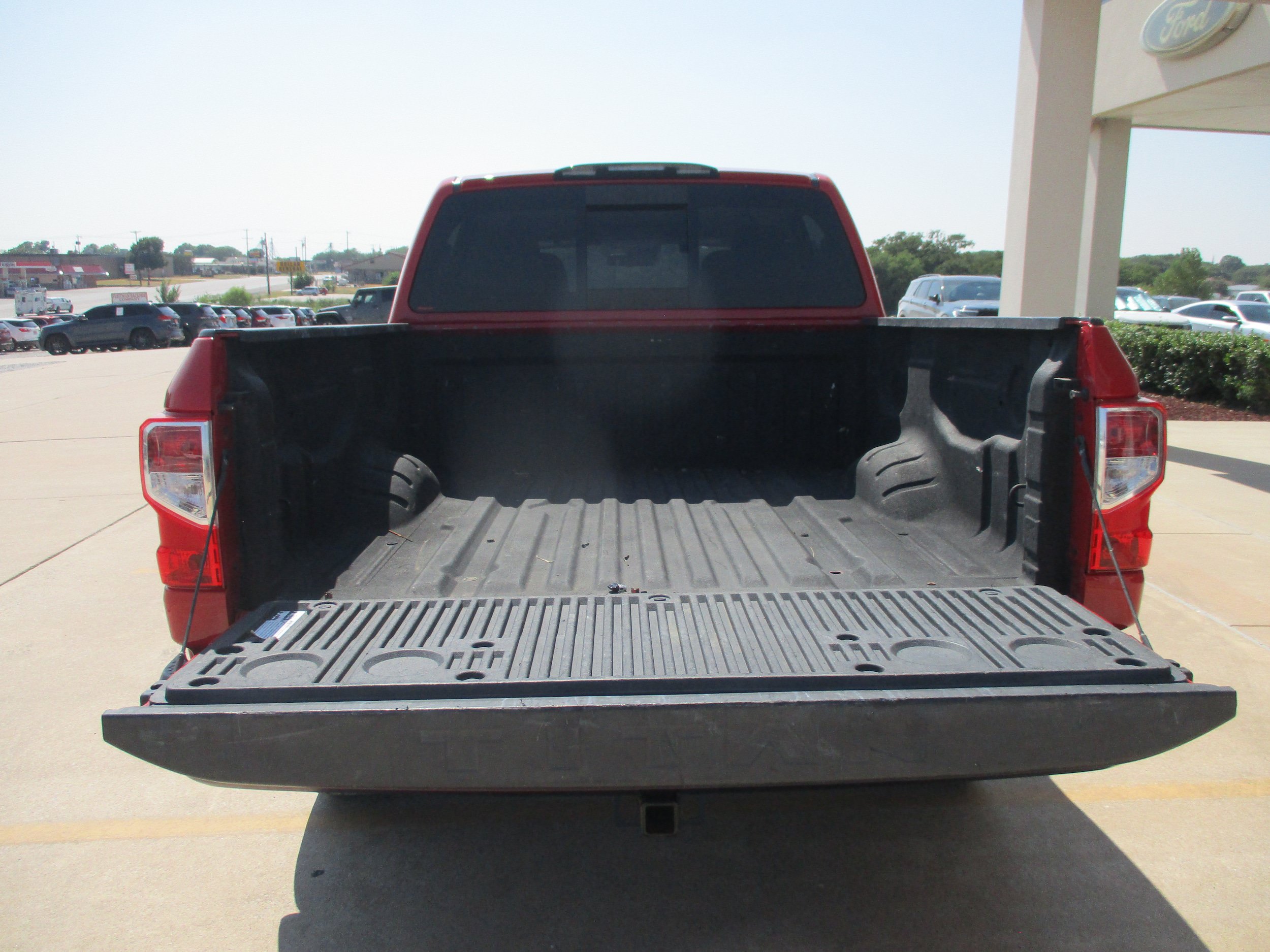 Used 2021 Nissan Titan S w/ S Utility Package AWD/4WD image 8