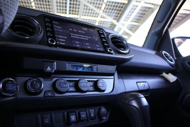 Used 2022 Toyota Tacoma 4x4 Double Cab image 17
